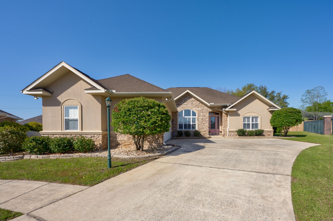 Chantrelle Cove home exterior in Northwest Florida